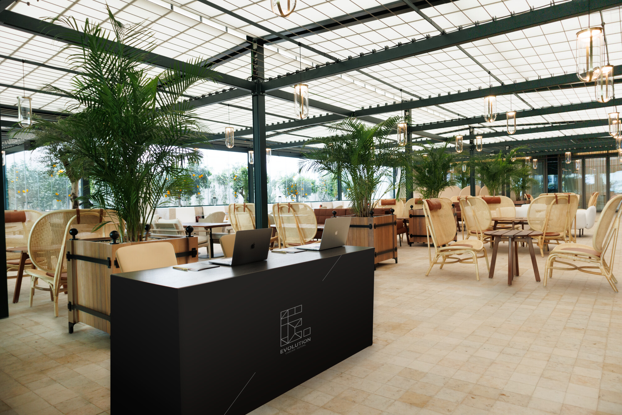 The Patio at Evolution Cascais-Estoril, reception space